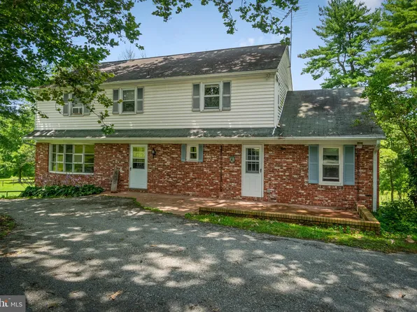 690 Upper Pine Creek Rd, Chester Springs, PA 19425