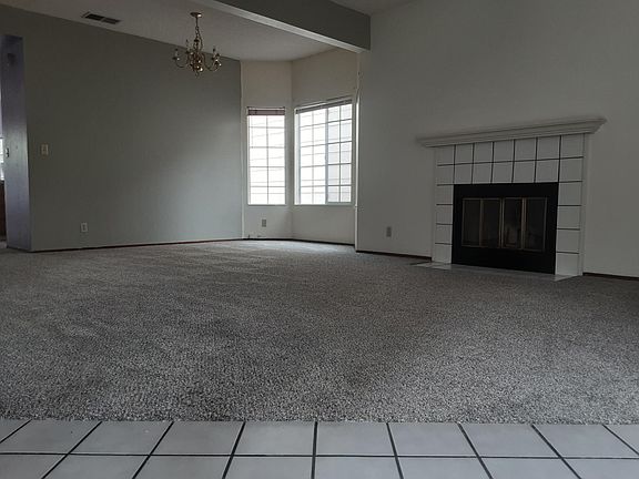 5th image of 39717 Potrero Dr