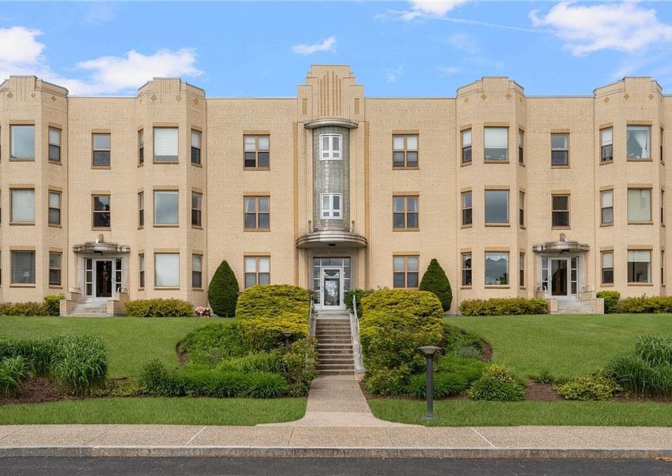 1st image of 1180 Narragansett Blvd APT F5
