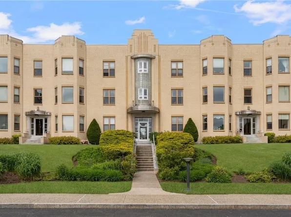 1180 Narragansett Blvd APT F5, Cranston, RI 02905