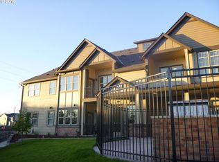 17077 SW Appledale Rd #402, Sherwood, OR 97140