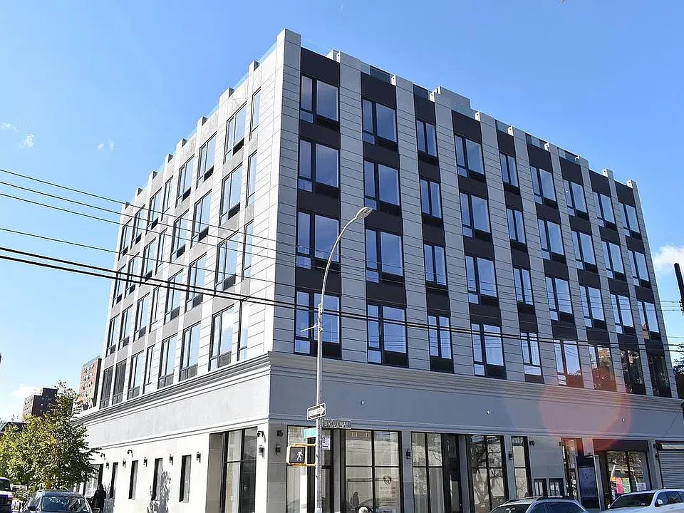 21-34 Broadway #6B