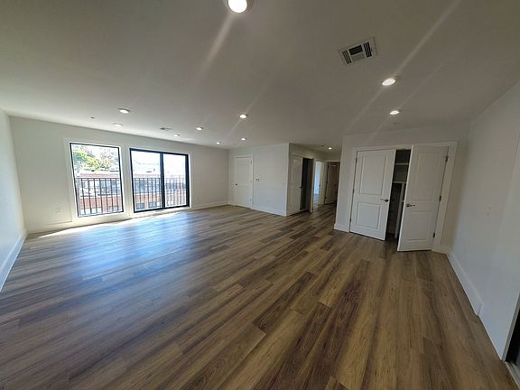 2nd image of 182 Carroll St #303