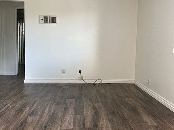 2nd image of 8777 Mira Mesa Blvd APT 1