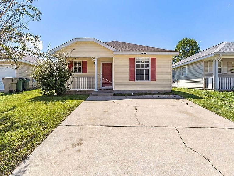 2 Bed 2 Bath Home - 1066 Brownfield Rd, Pensacola, FL thumbnail 2