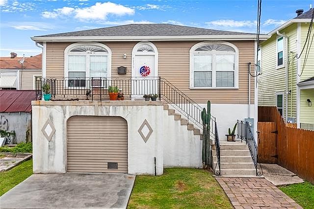 1st image of 4139 Clara St