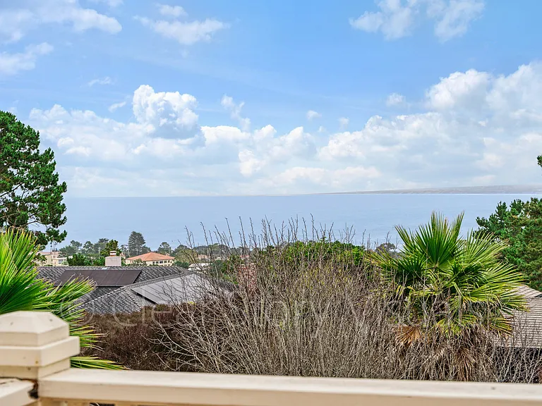 1 Overlook Pl — Photo 1