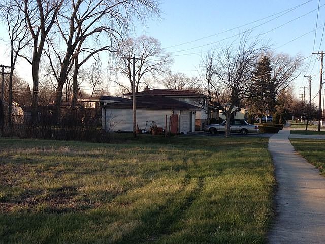 2nd image of 3N040 Villa Ave
