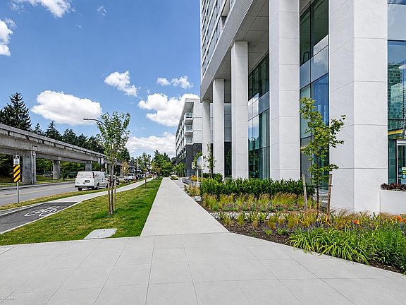 3rd image of 6087 Wilson Ave #3901
