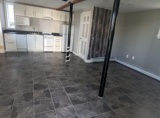 1686 State St #2, Hamden, CT 06517