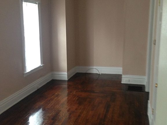 4th image of 1536 Charles Ave