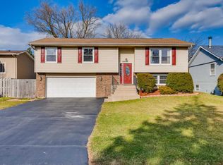 16042 W Pope Blvd, Prairie View, IL 60069