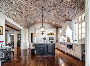 4985 Rebel Trl, Sandy Springs, GA 30327