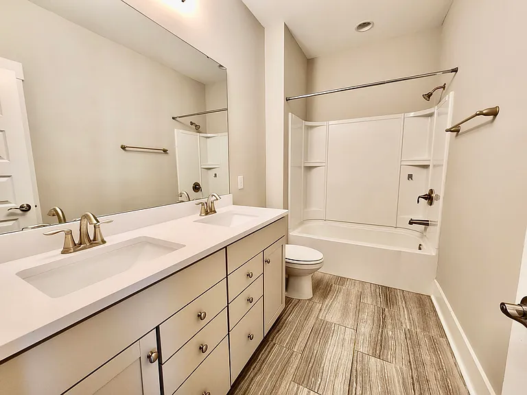 3132 Sturbridge Rd — Photo 13