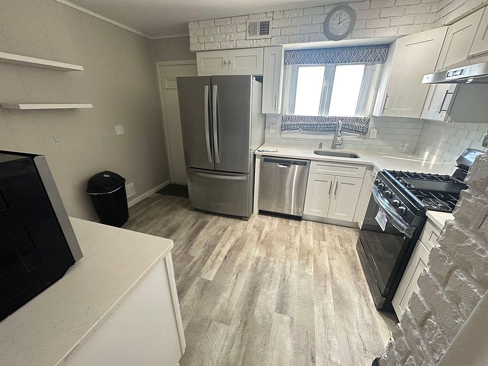 1st image of 8 Harvey Ave