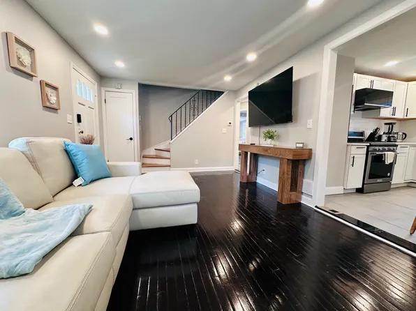 25 Greenhill Ter, New Haven, CT 06515