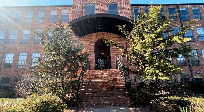 1st image of 400 Mills Ave Unit 309