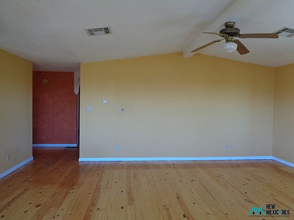 3rd image of 408 Dove Ave