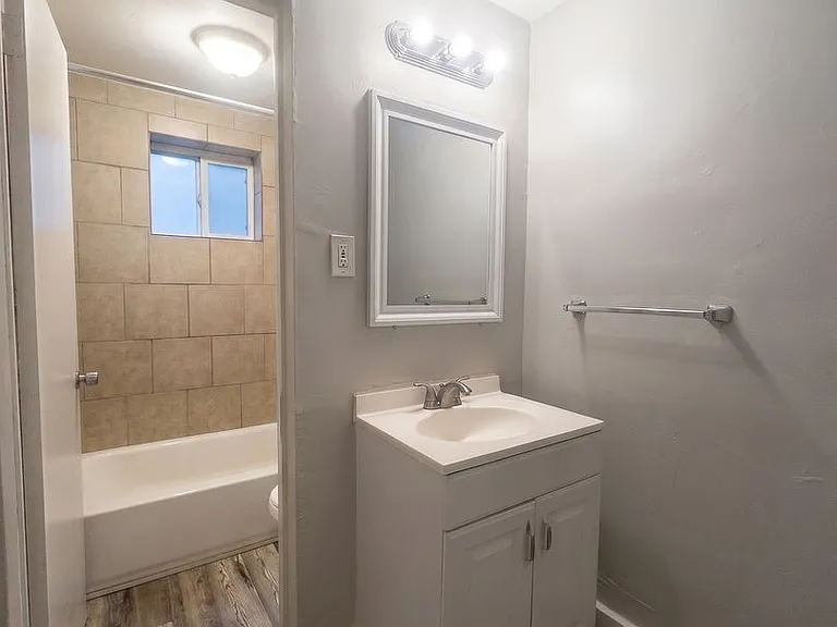 1475 Macon St — Photo 14