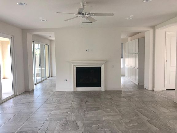 4th image of 1325 Vista Ave
