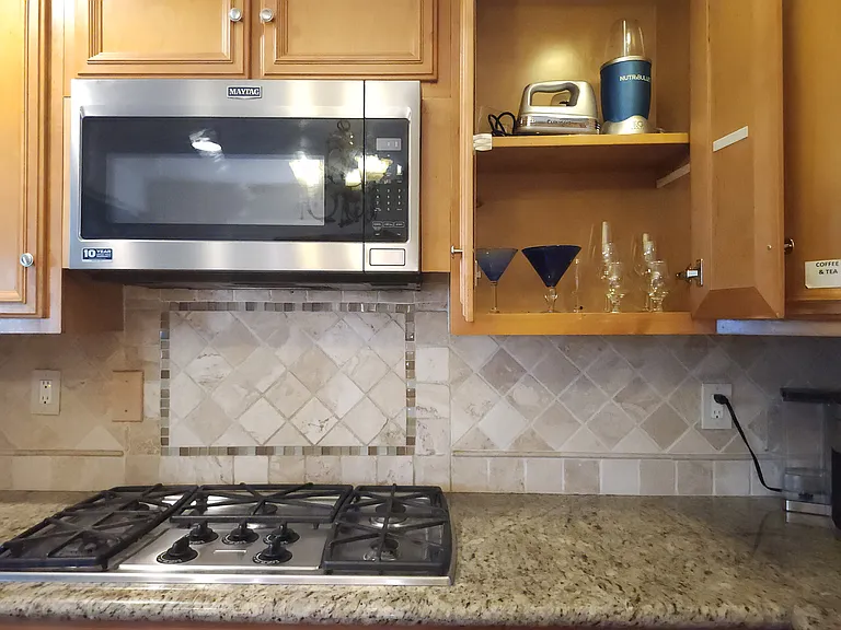2421 Ruhland Ave — Photo 11