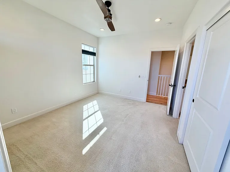 110 Briar Rose — Photo 35