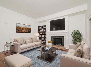 367 King St APT A, Charleston, SC 29401