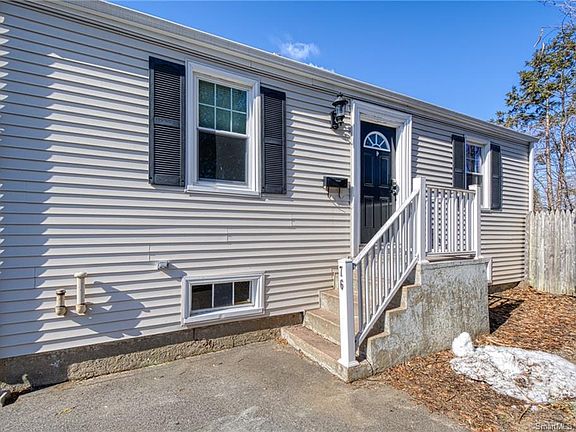5th image of 76 Suffolk Dr