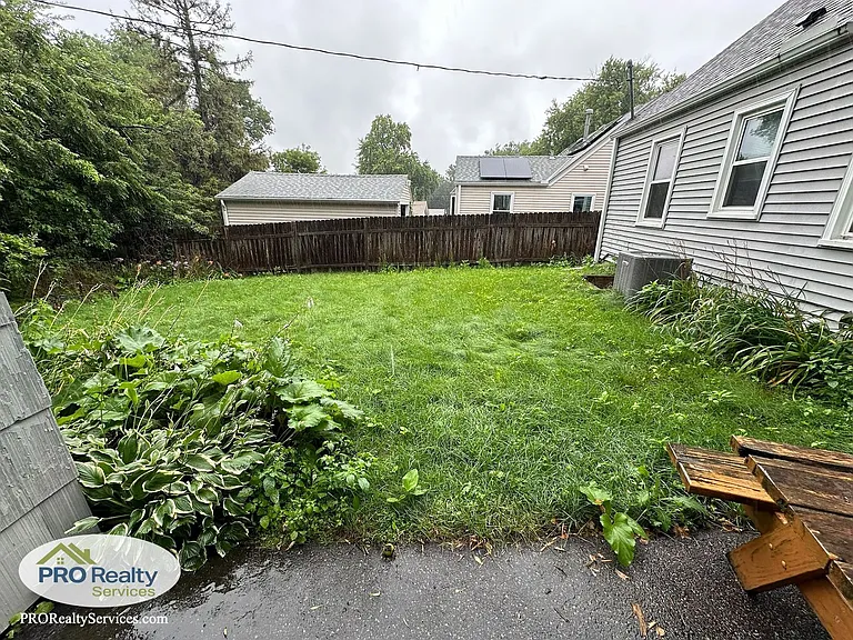 3238 Rhode Island Ave S — Photo 17