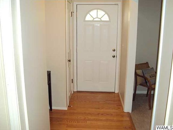 5th image of 2817 Claybrook Dr