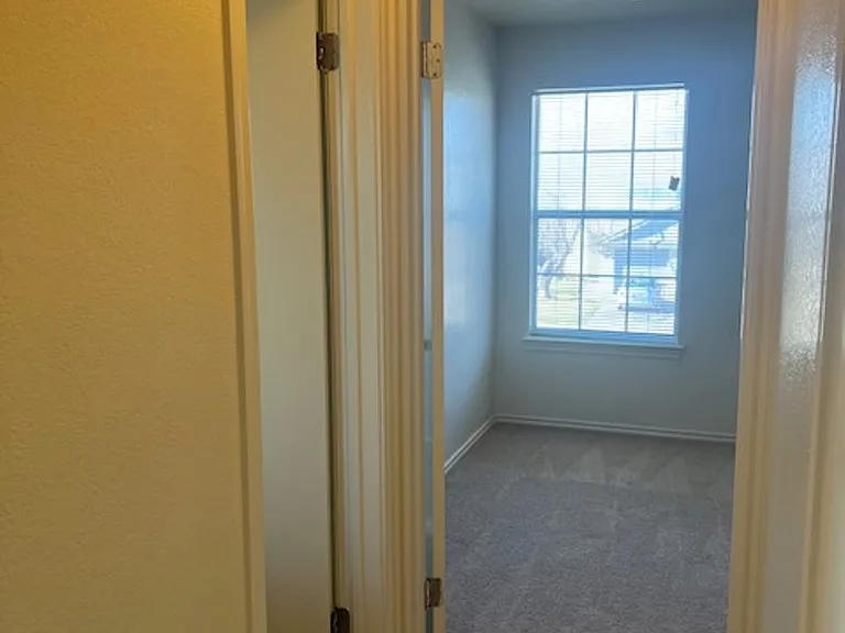 1105 Christopher Ave — Photo 22