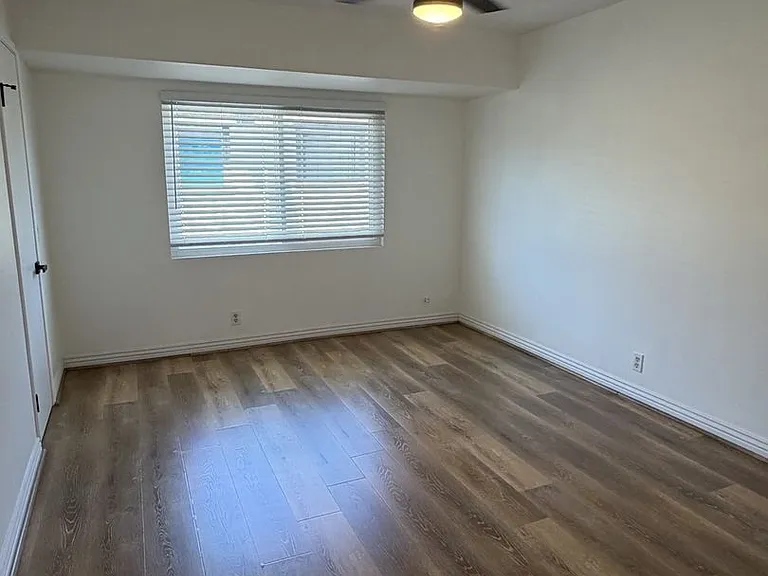 22330 Harbor Ridge Ln #5 — Photo 23