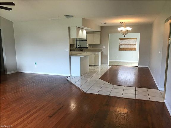 4th image of 1009 SW 34th St