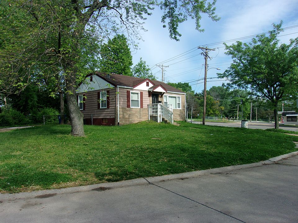 1st image of 8301 Whitewater Dr