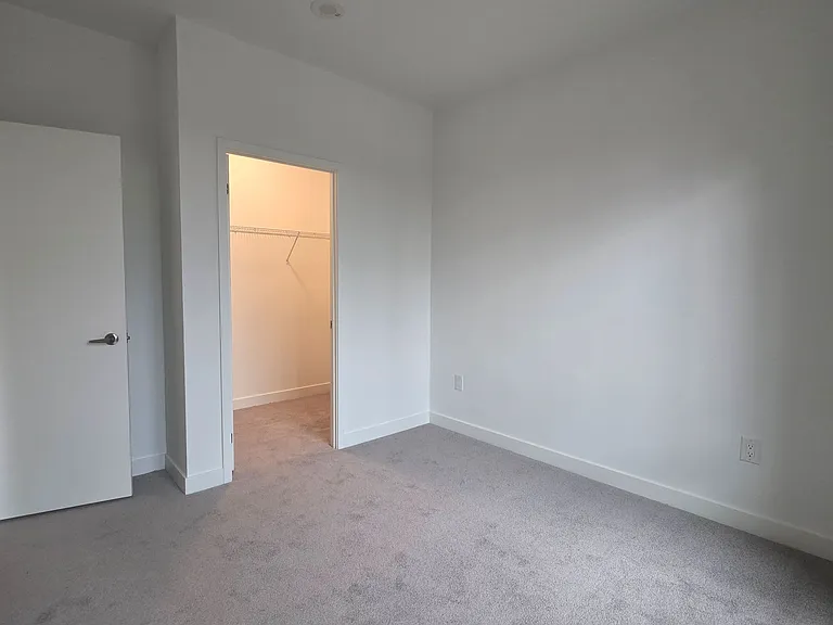 4010 Eglinton Ave W #407 — Photo 7