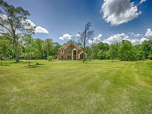 3rd image of 1002 Vista Del Lago Dr