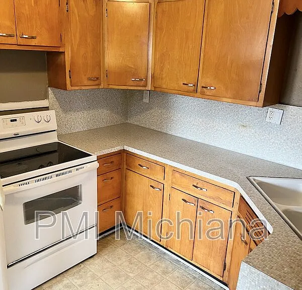 117 Franklin Pl #7 — Photo 8