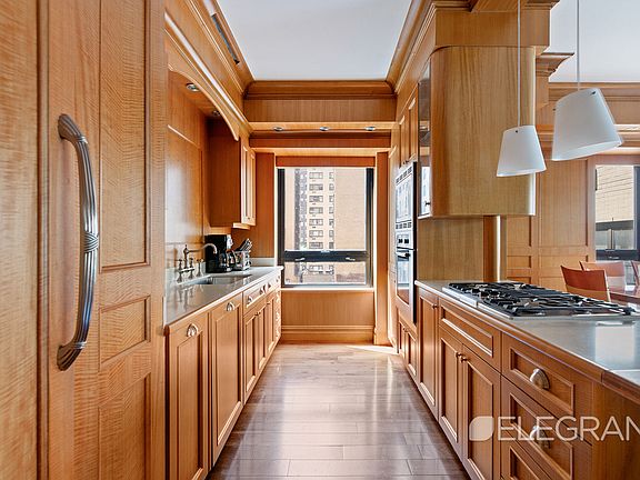 2nd image of 415 E 54th St APT 4E
