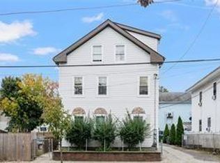 976 Chalkstone Ave APT 1, Providence, RI 02908