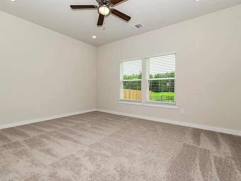 320 Sun Harvest Dr — Photo 10