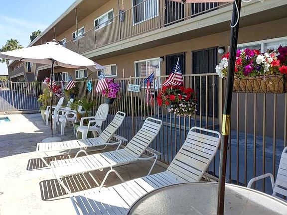 2nd image of 210 H St #13