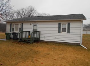 1301 11th Ave S, Clinton, IA 52732