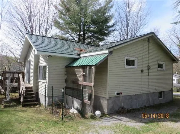 141 Harvey St, Old Forge, NY 13420