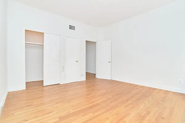 Rented by Living New York | media 17