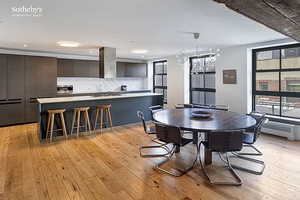 Sold by Sotheby's International Realty | media 5
