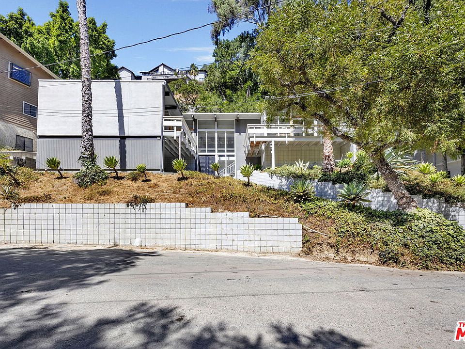 1st image of 3905 Pacheco Dr