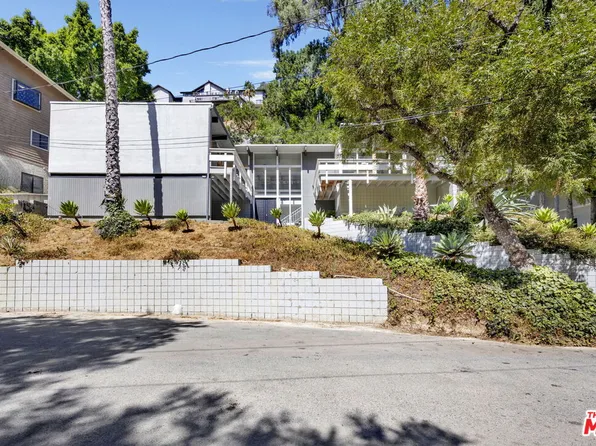 3905 Pacheco Dr, Sherman Oaks, CA 91403