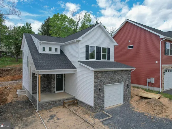 515 S Spring St, Martinsburg, WV 25401