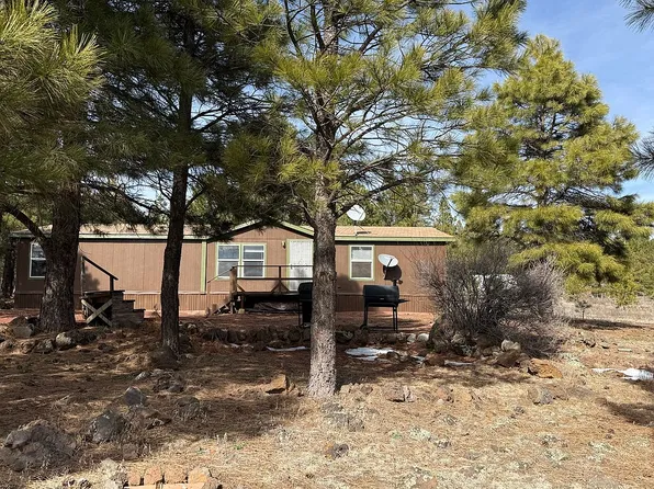 157 N Oak St, Parks, AZ 86018