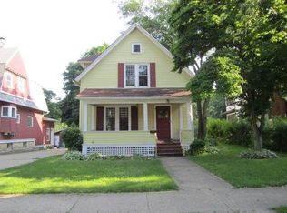 650 W Downer Pl, Aurora, IL 60506